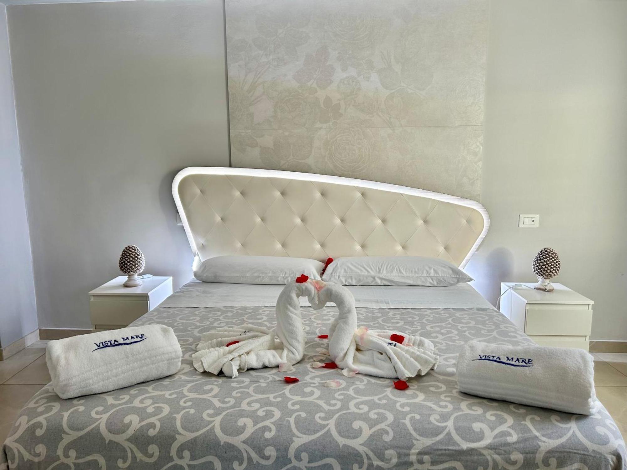 Vista Mare Apartments Giardini Naxos Eksteriør billede