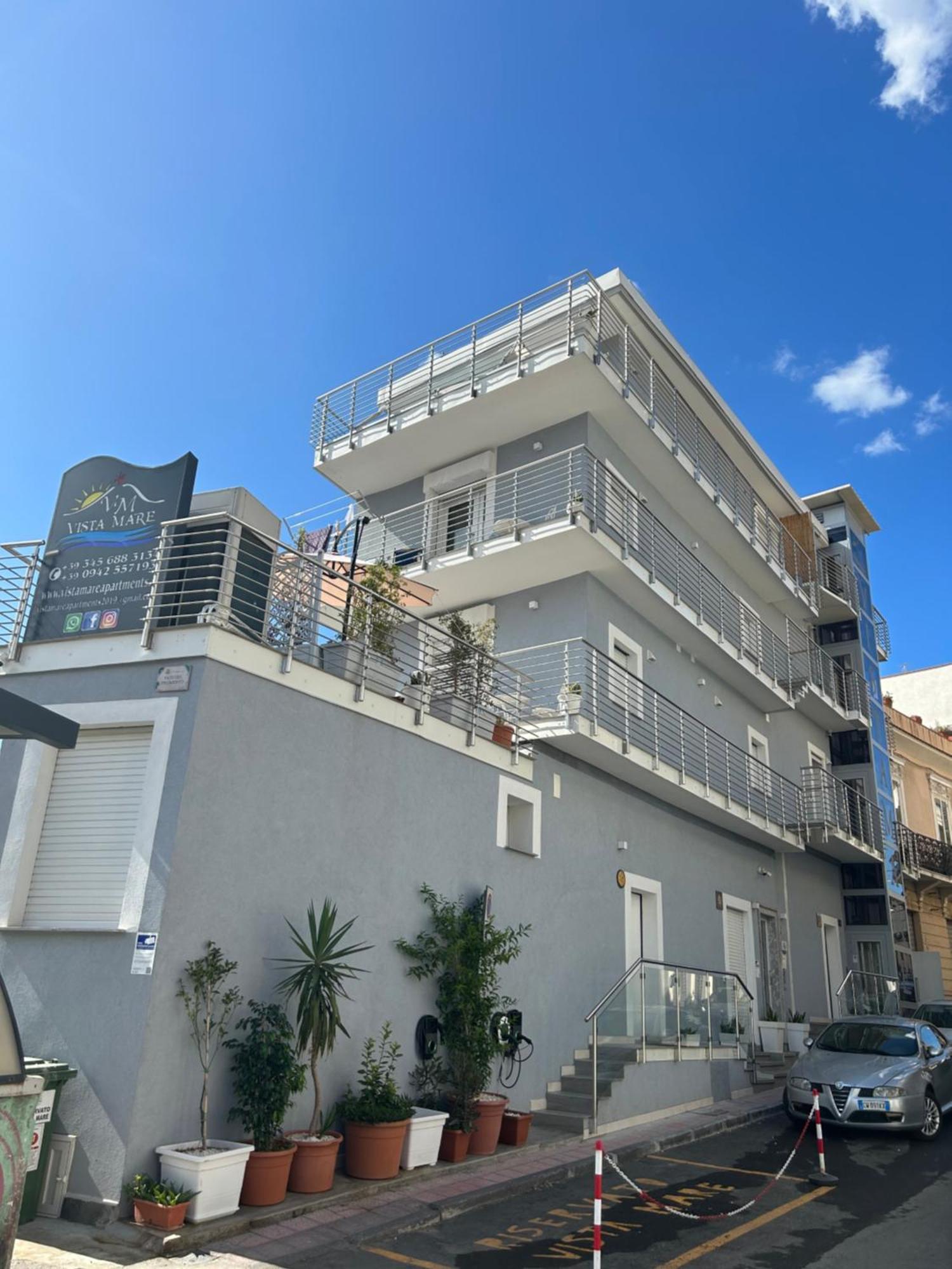 Vista Mare Apartments Giardini Naxos Eksteriør billede