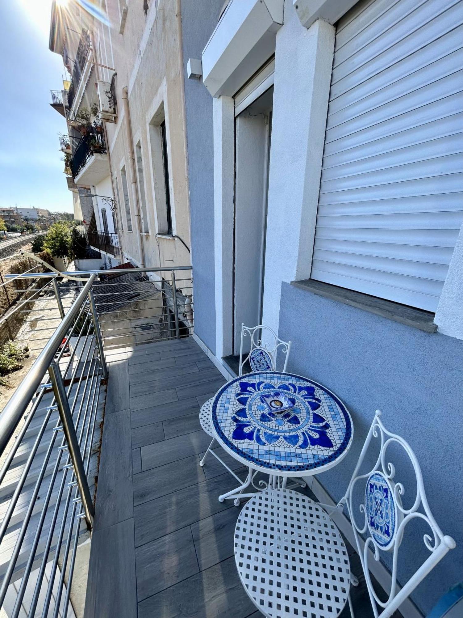 Vista Mare Apartments Giardini Naxos Værelse billede