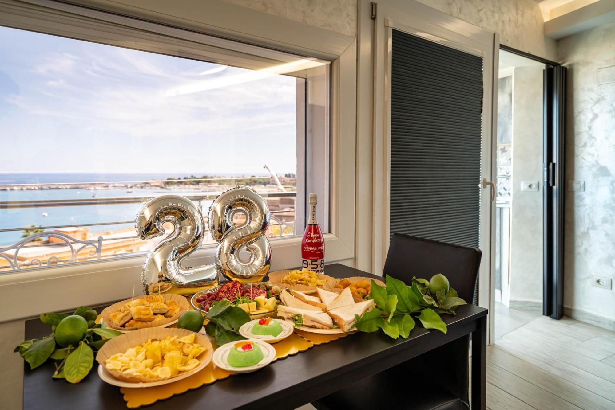 Vista Mare Apartments Giardini Naxos Eksteriør billede